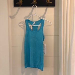 Lululemon workout top!